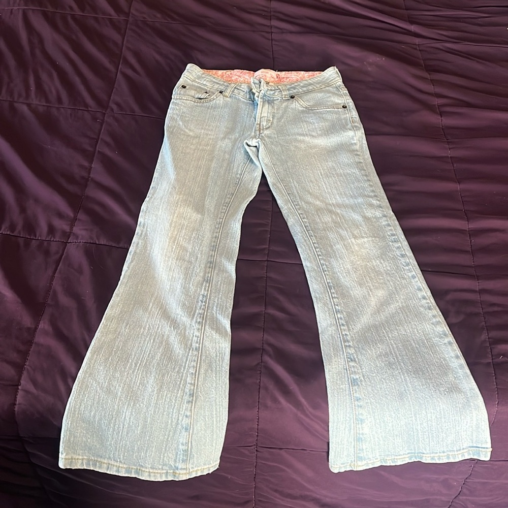 Girls Levi’s stretch flare jeans size 10 never worn great condition